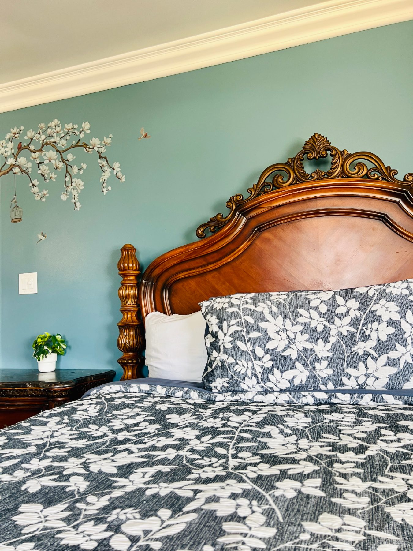 King Bed Picture