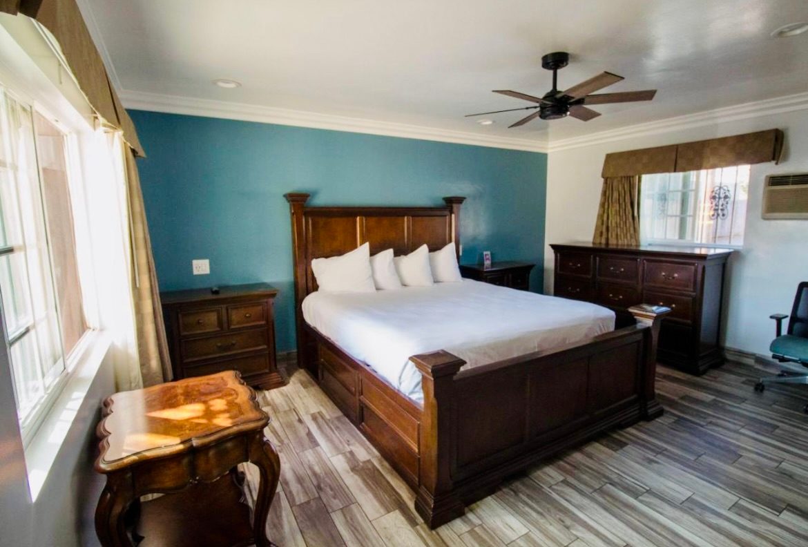 King bed picture