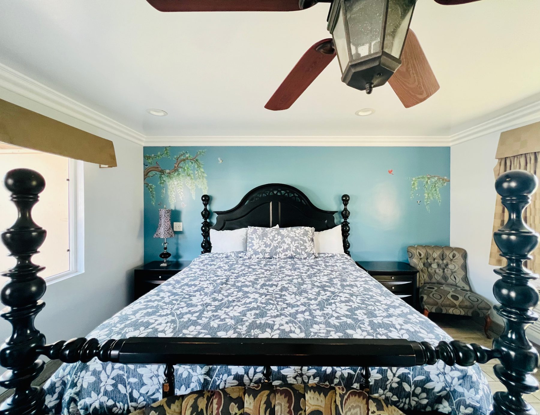 King Bed Picture